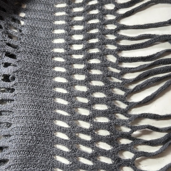 Accessories - Gray Lattice INFINITY SCARF.